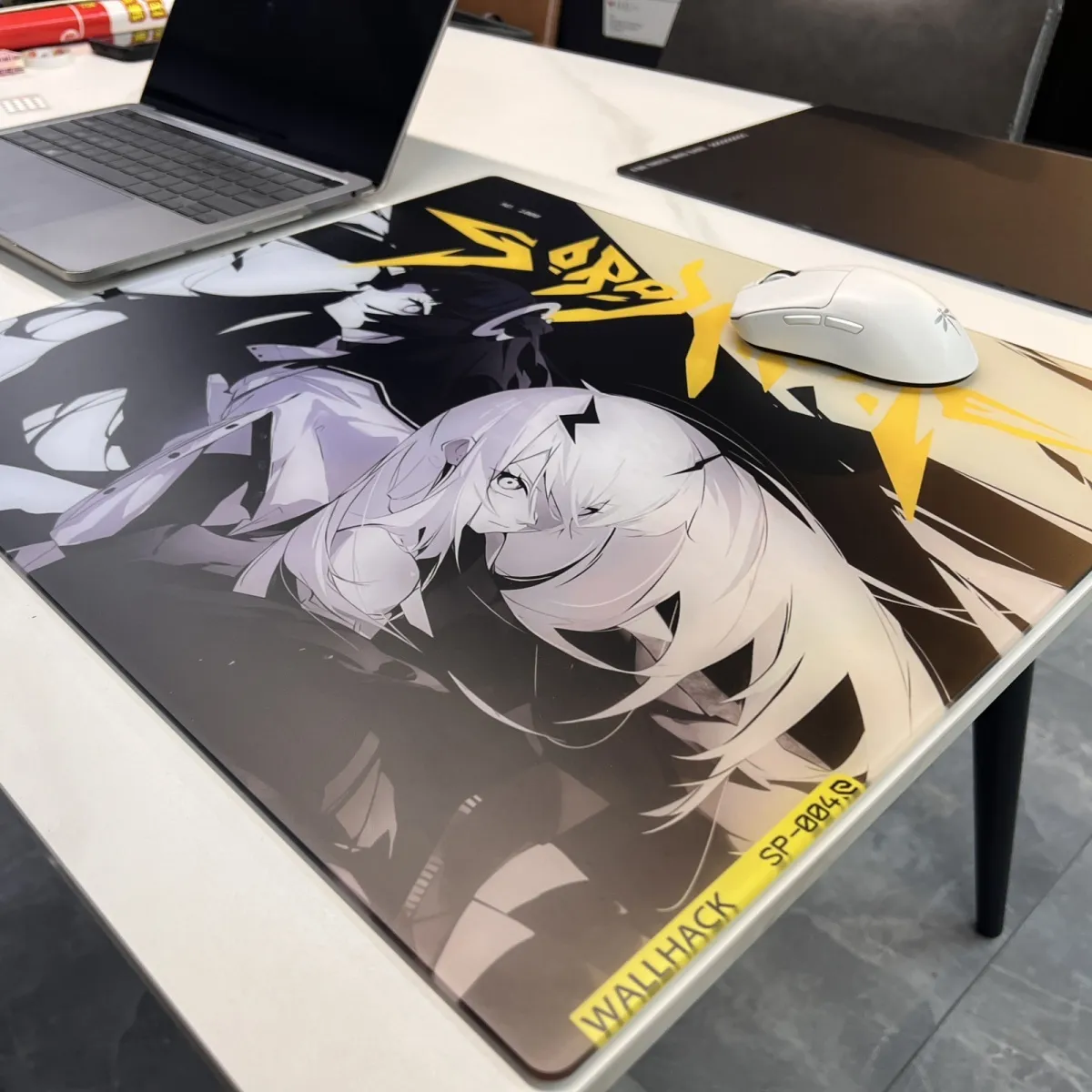 黒白ガールガラスマウスパッドソラゲームマウスパッドカスタマイ - Esports Gaming Table のレビューと価格